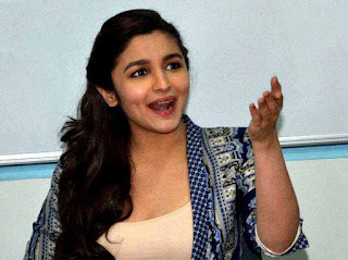 Alia Bhatt, Alia Bhatt lefty, Shanadar, Shahid Kapoor, Vikas Bahl, Karan Johar, Alia Bhatt injured