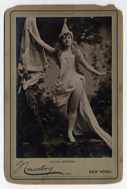 Burlesque dancers of the 1890s randommusings.filminspector.com