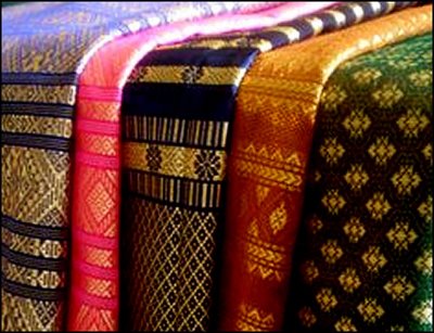 Guru BATIK.blog: Batik Sebagai Budaya Lokal
