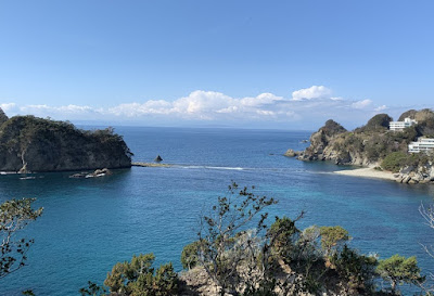 トンボロ現象が起きる浅瀬