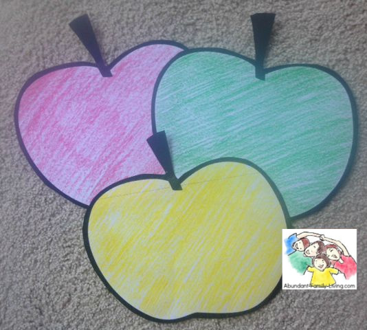 Apple Sorting Activity for Preschoolers