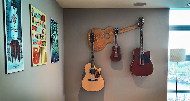 Guitar, Gift, hook, holder, mount, display, unique, custom, multi-hanger, wall-mount, decorative, musician