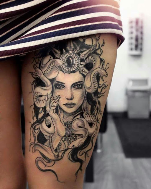 30 tatuagens da medusa para se inspirar