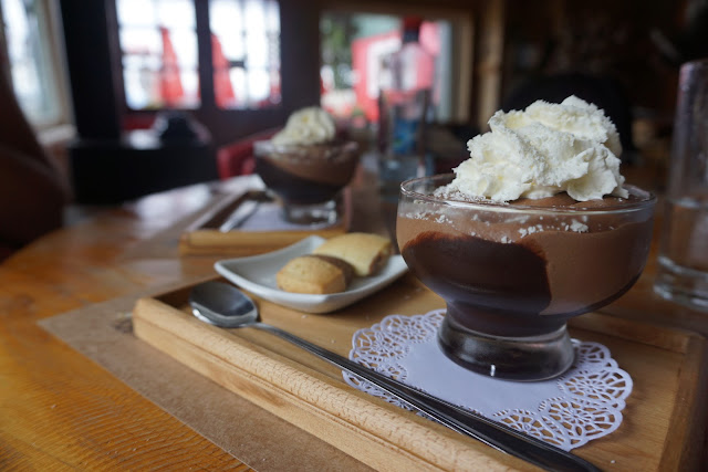 LA Mousse au chocolat