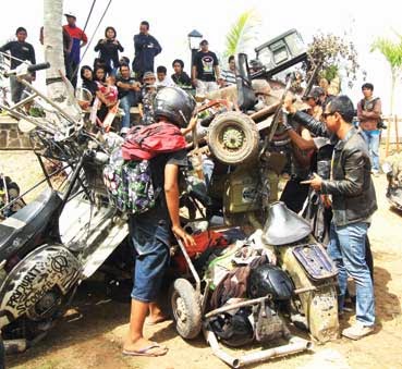 Foto Modifikasi Vespa Gembel Keren Unik Nyentrik - Variasi 