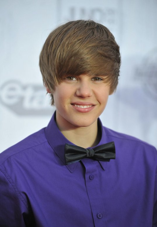 justin bieber videos baby. Así que Justin Bieber también