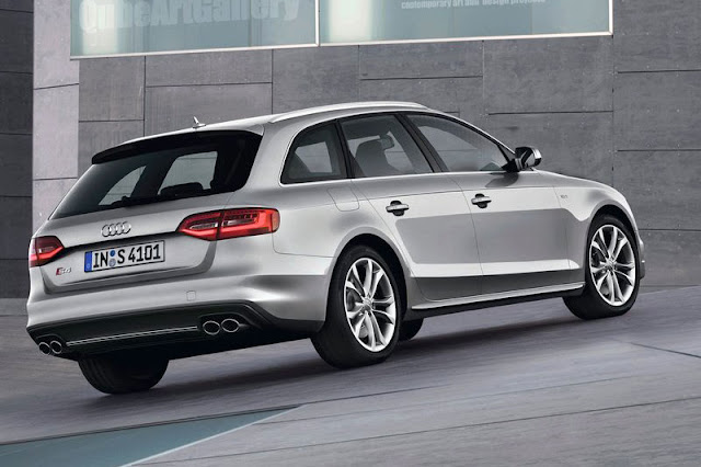 2013 Audi S4 Avant Exterior Back