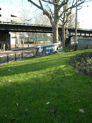 Cavalcavia e baracca a Porte de la Chapelle