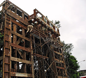 workers without safety gear