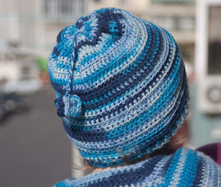 alt="crochet, free crochet pattern, quick and easy, gorro, instruções passo a passo"