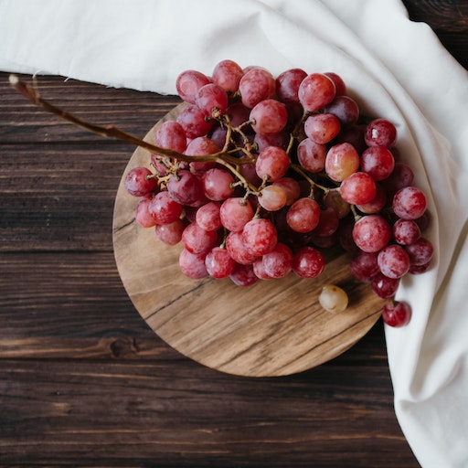  The Notable Benefits of Grapes During Pregnancy