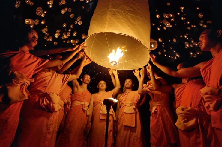 The Shining Yi Peng Festival in Thailand