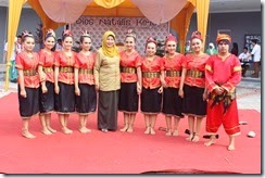 Pudir III Hj. suryatni, Skp, M.kes bersama Ukm Seni