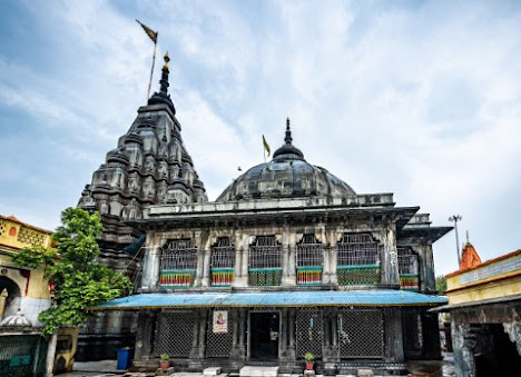 vishnupada temple