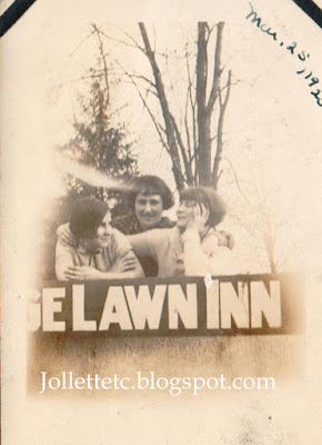 Velma Davis and friends 1925 Edge Lawn Inn https://jollettetc.blogspot.com