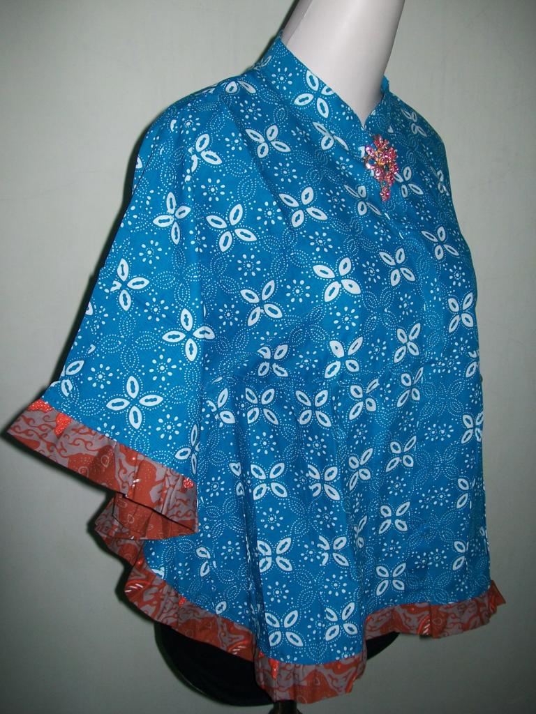  Model Blus Batik Wanita Terbaru Warna Biru Kelelawar Kipas 