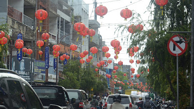 Jelang Imlek, Jalan Gajah Mada Mendadak Seperti Chinatown 