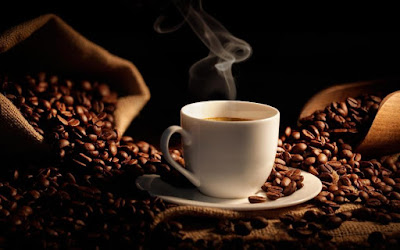 فوائد القهوة الصحية والجمالية - ماسكات القهوة لاستعادة نضارة البشرة