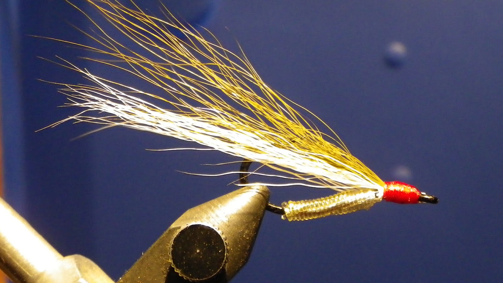 Yet another damned fly fishing blog: Carl Hansen and the glass minnow