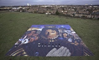 world's largest poster 2011, World Largest Michael Jackson's Poster picture, Michael Jackson Guinness World Records, Michael Jackson World Records 2011,  Michael Jackson photo, Michael Jackson's Michael album video, largest poster in the world 2011, world's largest Michael poster