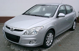 Une Hyundai i30 grise
