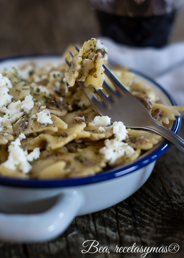 Farfalle con setas