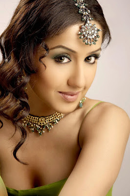 Mallika Kapoor hot picture