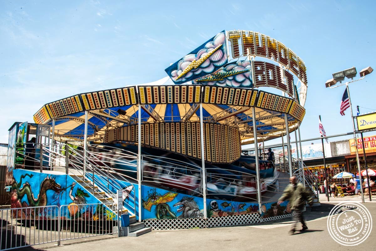 image of Coney Island Luna Park in Brooklyn, NY