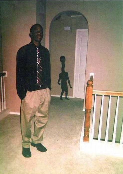 WTF black staue
