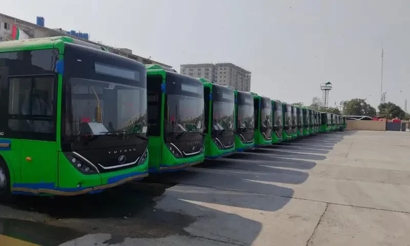 30 new buses will run on the roads of Karachi from today