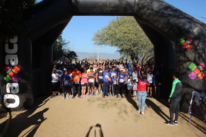 Realizan atlética 1, 2, 3 Todos a correr