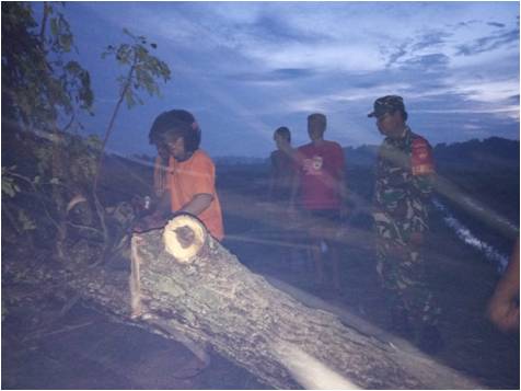 Kodim Sragen - Puting Beliung Terjang  Kecamatan Sukodono dan Mondokan