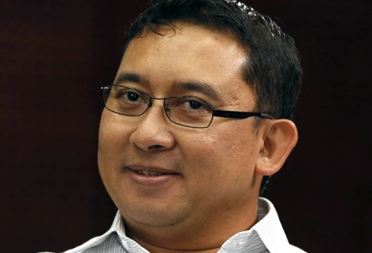 Fadli Zon Bikin Lagu Tangan Besi: Main Hakim Sendiri, Memperalat Aparat