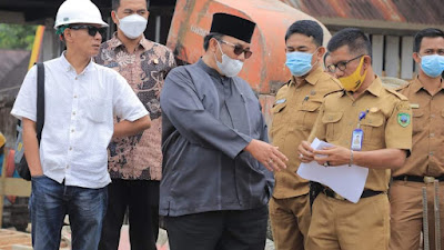 Bupati Benny Utama Tinjau Proyek Batang Sumpur dan Labor Kesda, Memastikan Waktu Dan Mutu Diutamakan