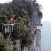 Jambatan Ngeri di Zhangjiajie Tianme Mount