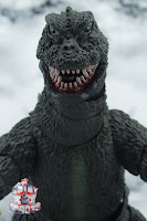 S.H. MonsterArts Godzilla [1972] 06
