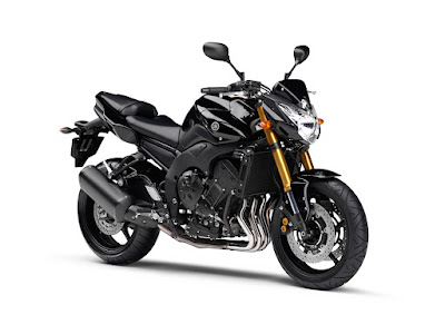 Yamaha-FZ8_2011_1600x1200_front_angle_01