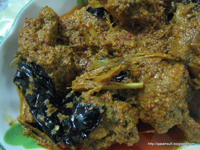 Kerulls: Rendang Ayam Telur dengan Daun Puding Sayur