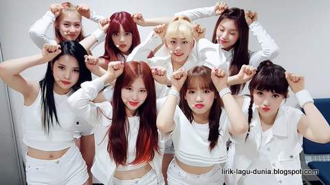 Lirik Lagu Weki Meki - La La La