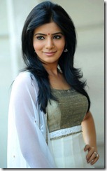 Samantha Ruth Prabhu New Stills at SVSC Movie Interview