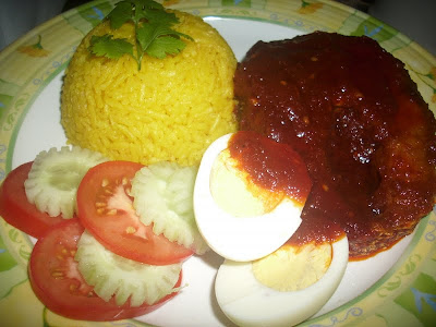 AMIE'S LITTLE KITCHEN: Nasi Kuning Sambal Alu-Alu