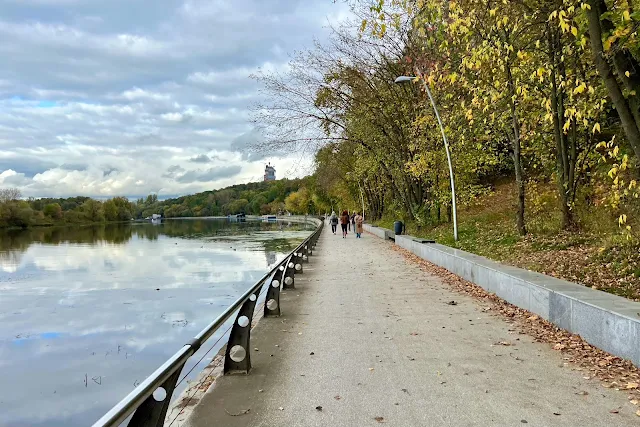 парк Фили, Филёвская набережная, Москва-река