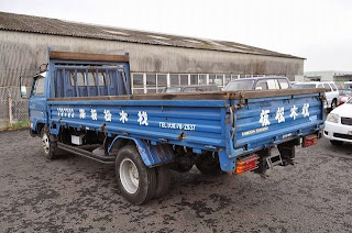 1985 Mazda Titan 3.5ton High deck for Zimbabwe to Durban