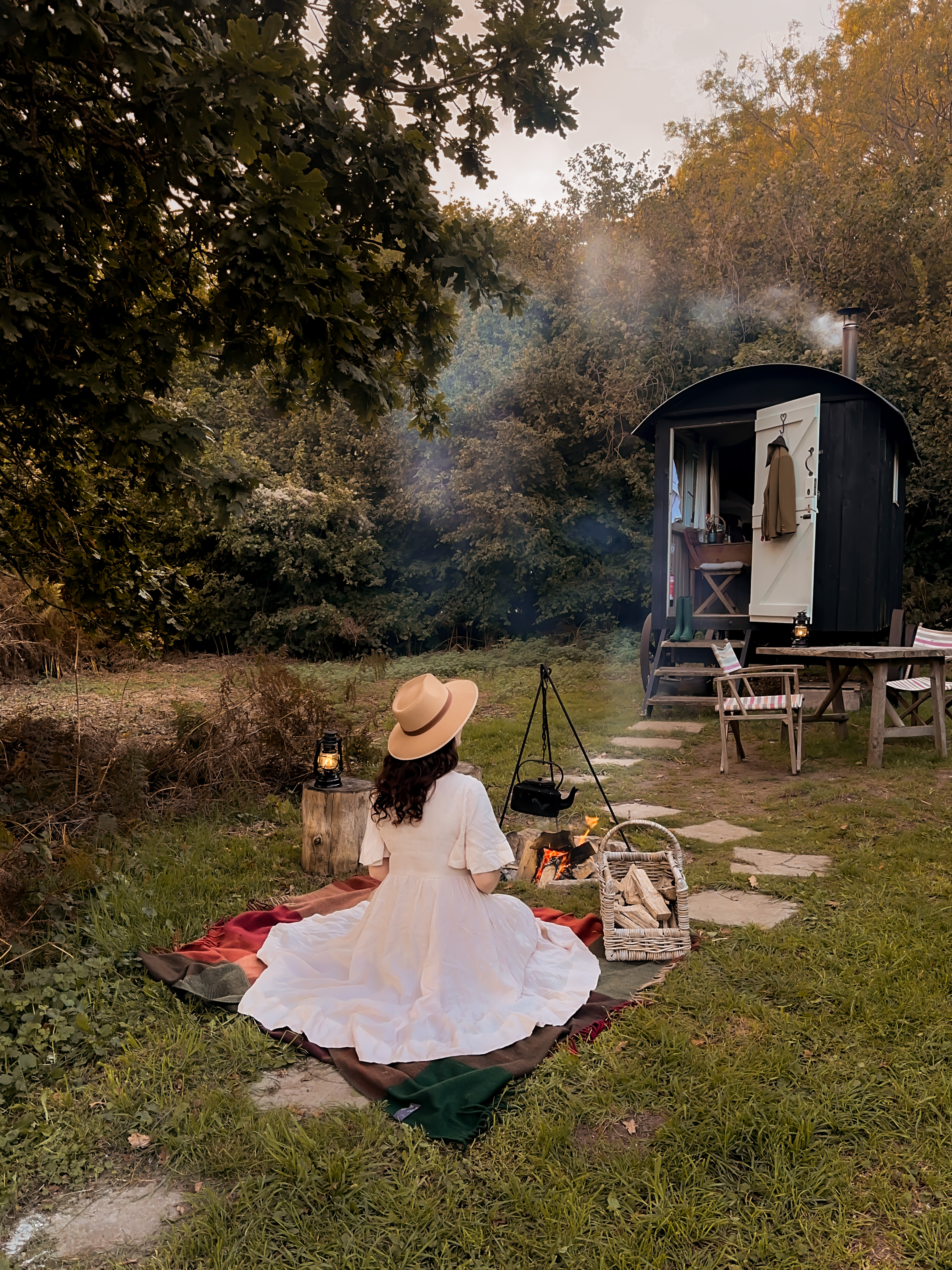 UK Staycation Shepherds Hut Hampshire