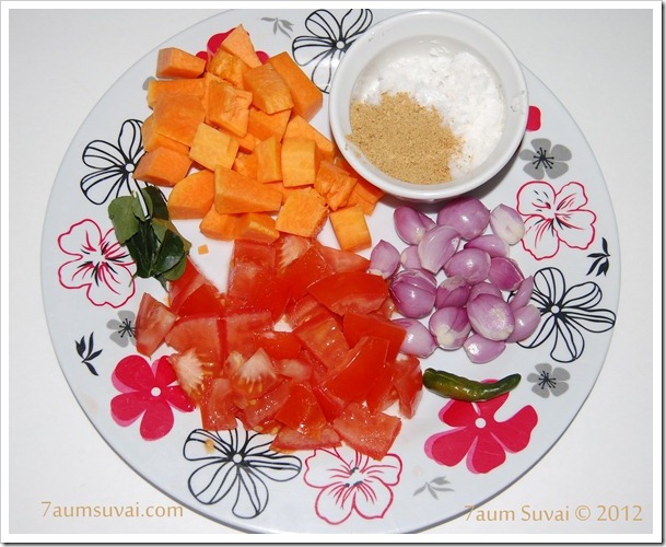 Arachuvitta sambar Ingredients