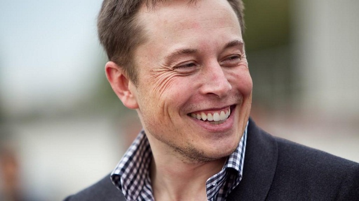 Elon Musk, Dianggap Gila tapi Sukses Luar Biasa