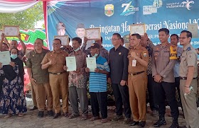 Jurjani DPRD Muaro Jambi Hadiri Penyerahan Sertifikat ke pelaku UMKM 