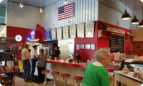 246-Lamoni Amish Store