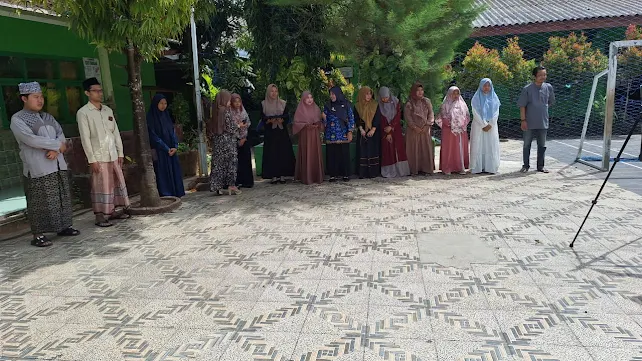 Penyerahan Penghargaan Pentadarus Terbaik: Menyambut Nuzulul Quran 1446 Hijriyah dengan Penuh Prestasi