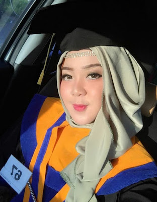 model kerudung wisuda modern terbaru